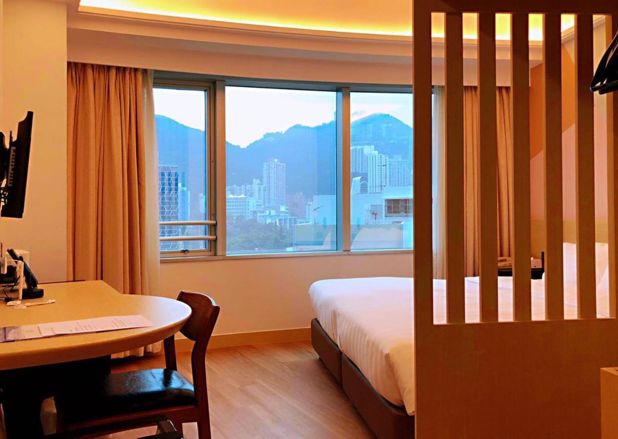 South Pacific Hotel Хонконг Екстериор снимка